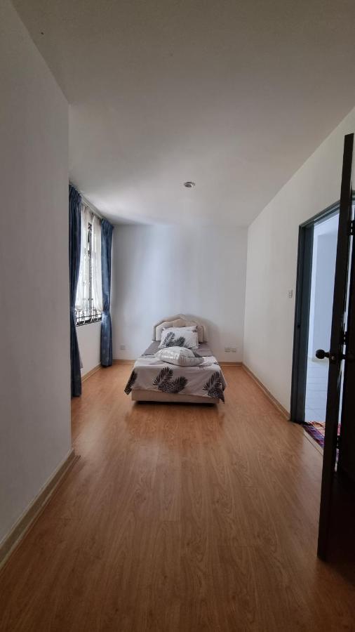 Kenyalang Emerald Riverine Resort Homestay クチン エクステリア 写真